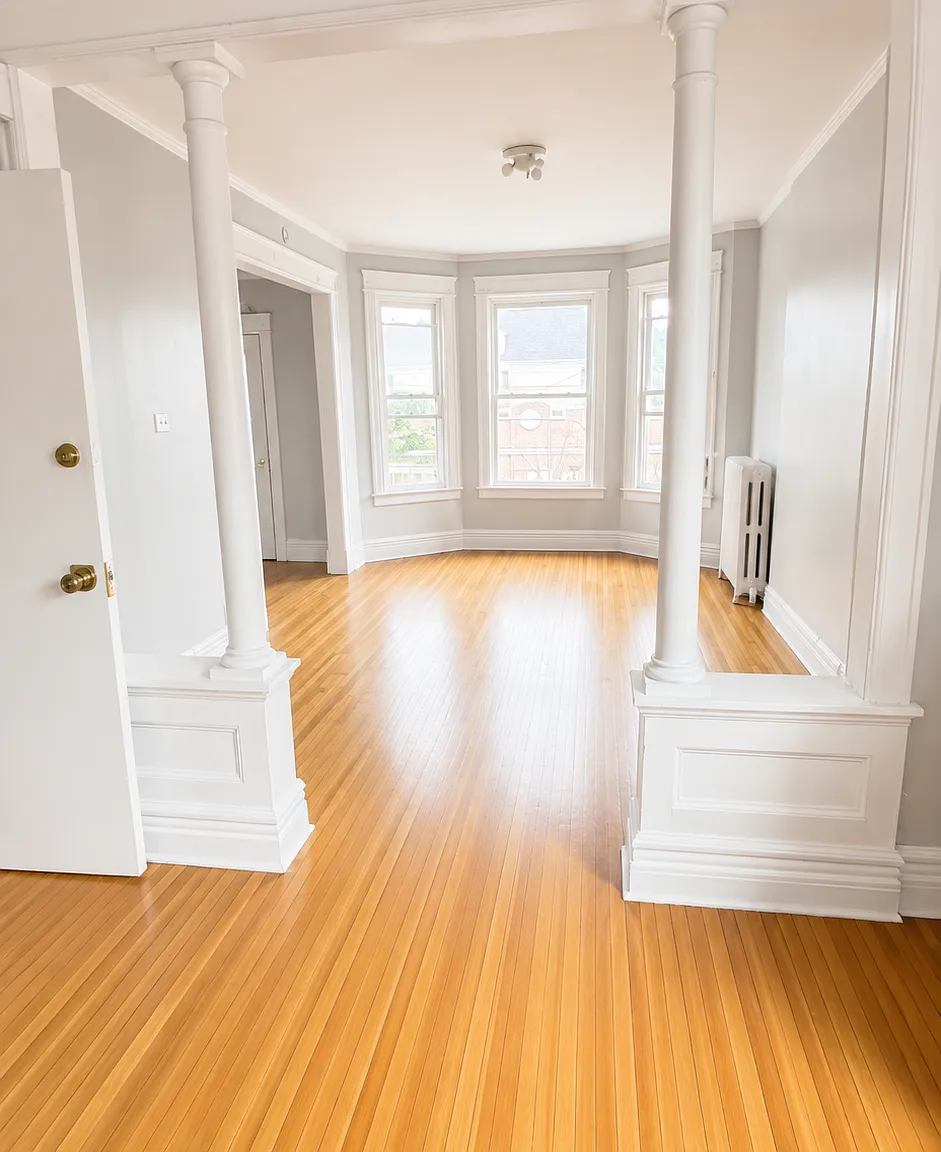 3 bed, $1,600 — Photo 1