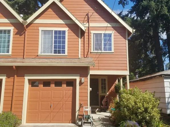 17227 SE Pine St, Portland, OR 97230