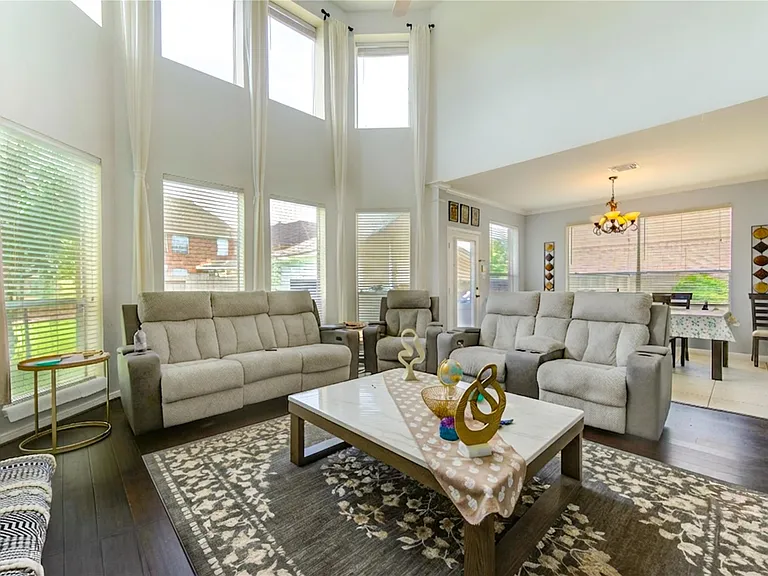 5911 Canyon Brook Ct — Photo 14