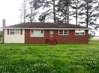 609 Gray St, Elm City, NC 27822
