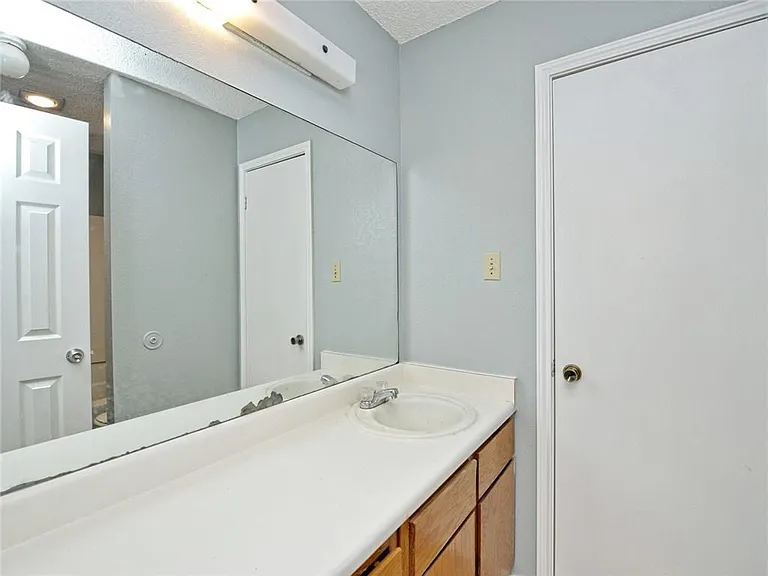 5809 Spring Meadow Rd #B — Photo 11