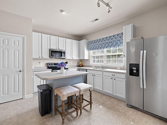 5th image of 2728 Wyntercrest Ln