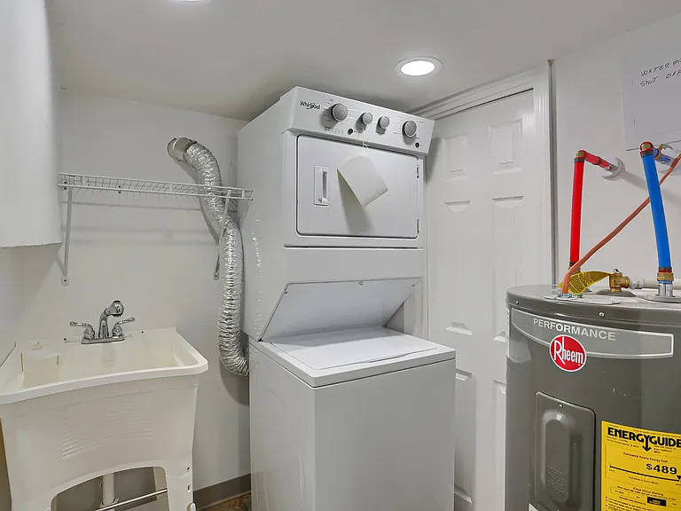 153 Kathleen Dr #1 — Photo 24