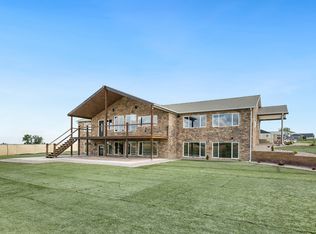 2285 Apple St, Frederick, CO 80504