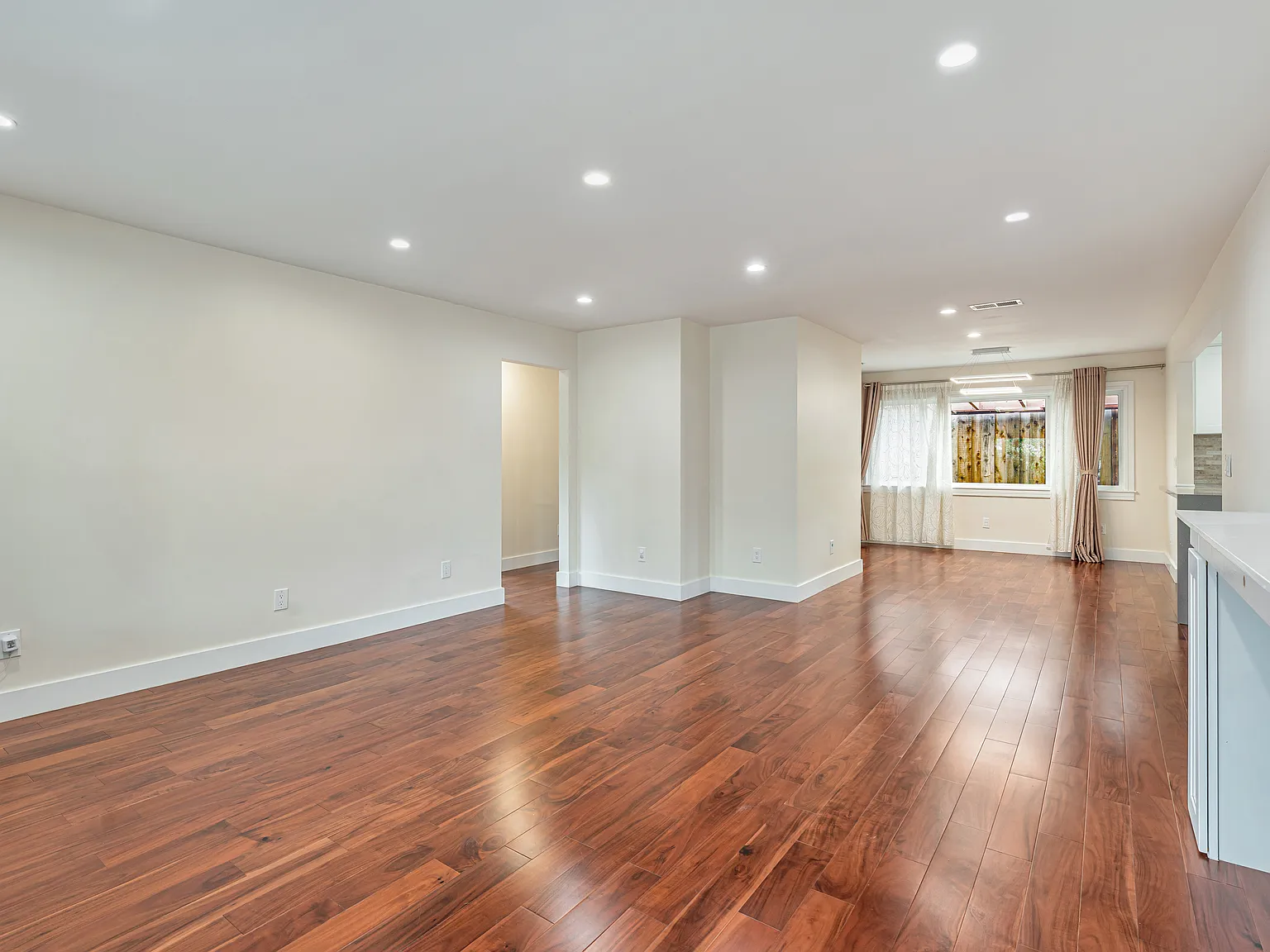 4032 Branson Dr — Photo 4