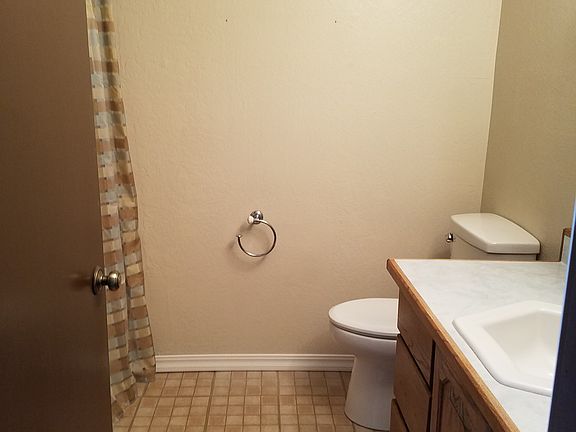 4th image of 2650 Swiss Ln