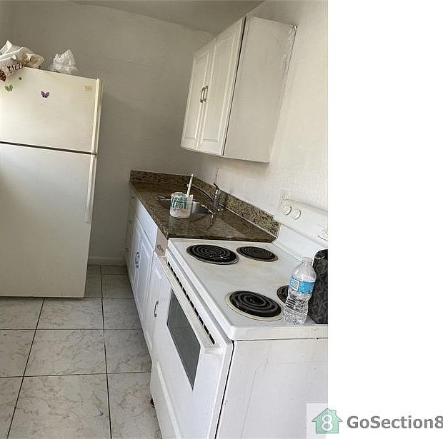 2nd image of 1382 NW 55th St