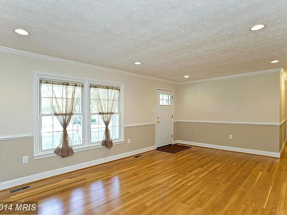 4th image of 104 Buchannan Dr