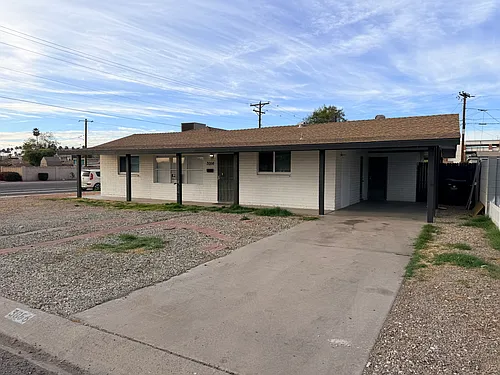 3056 W Pierson St Photo 1