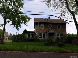 1106 Maple Ave, Niagara Falls, NY 14305