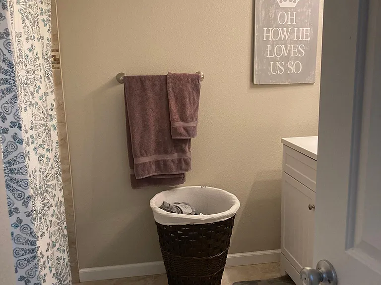 624 Crown Ridge Dr #B — Photo 7