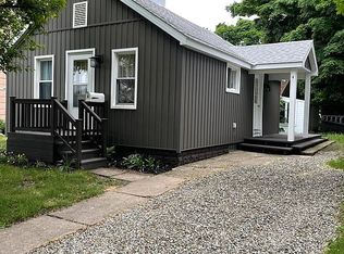 6 Center St, North East, PA 16428