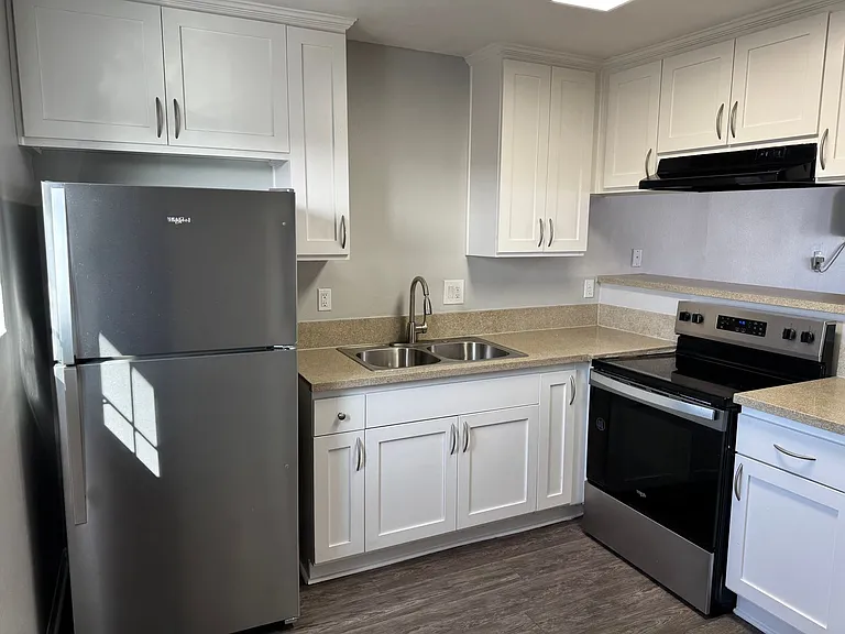 Villa Del Sol Apartments — Photo 103