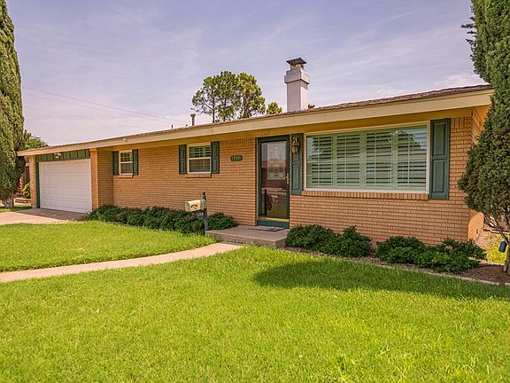 4th image of 1218 Douglas Dr