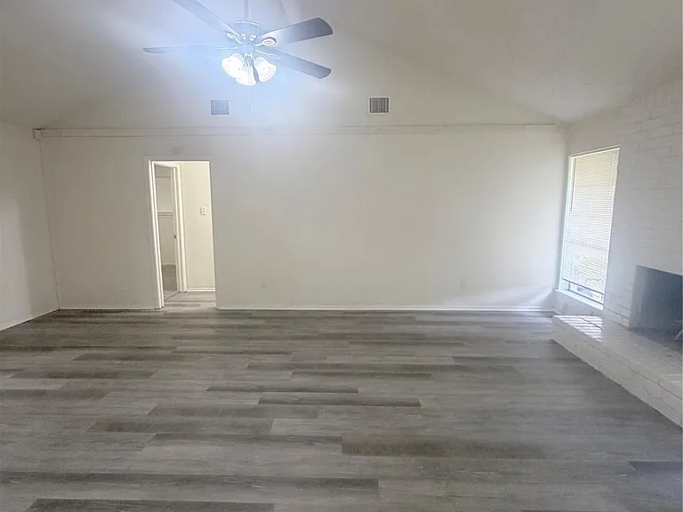 8119 Knightwood Forest Dr — Photo 12