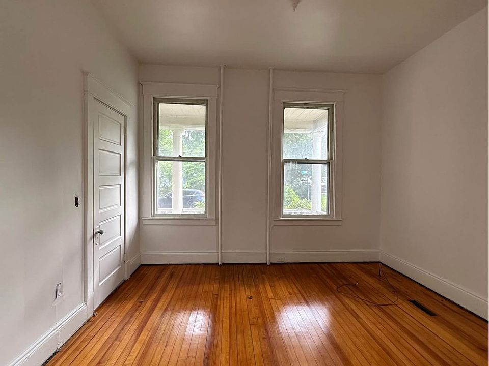 1st image of 9 King St