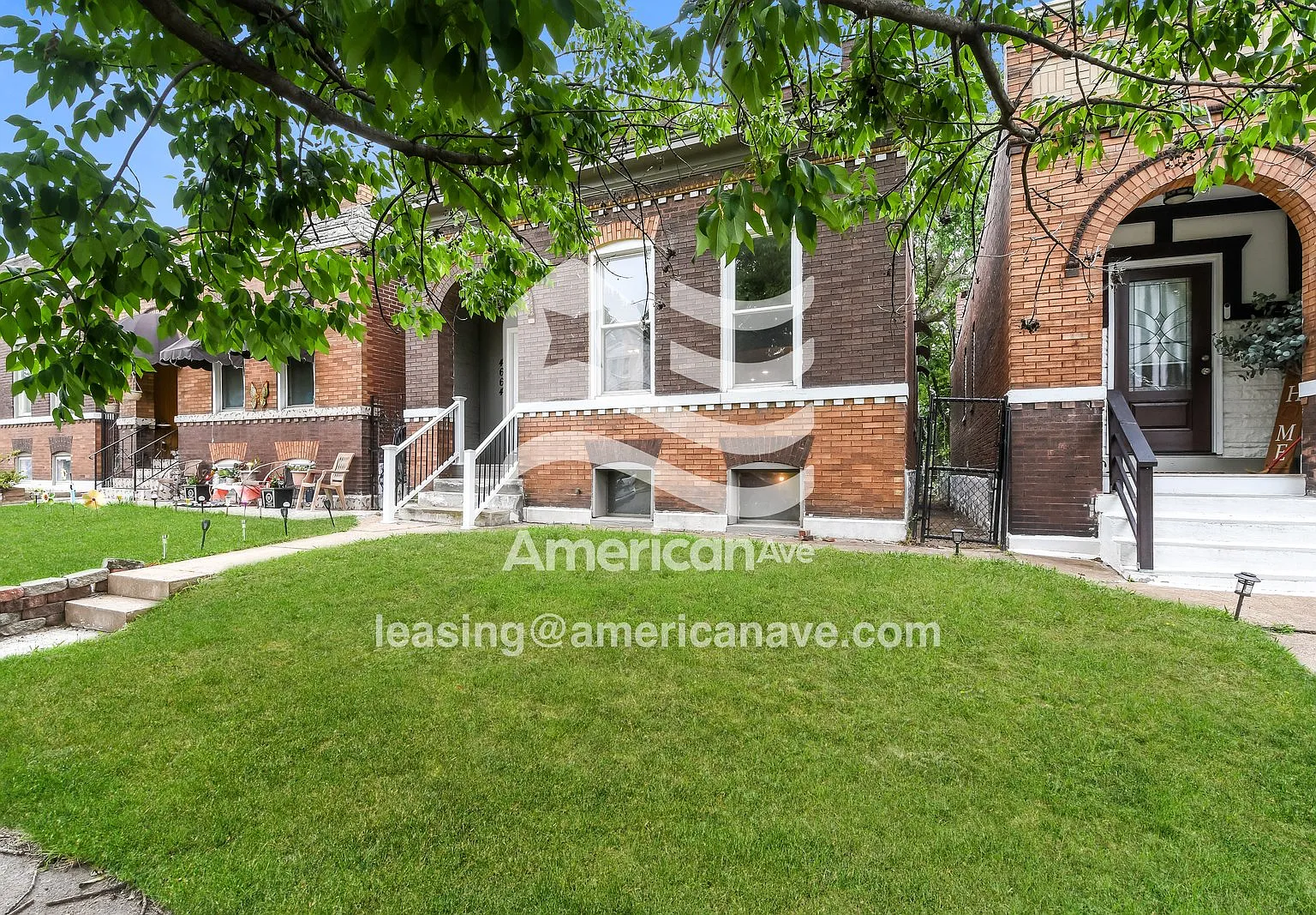 2 bed, 1.0 bath, 1072 sqft, $1,255 — Photo 2