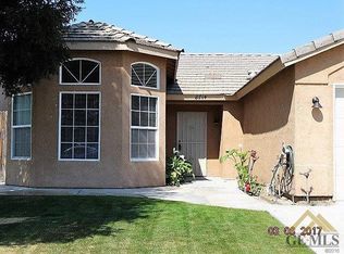 8714 Hoodsport Ave, Bakersfield, CA 93312