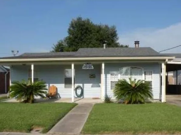 59 Mason St, Gretna, LA 70053