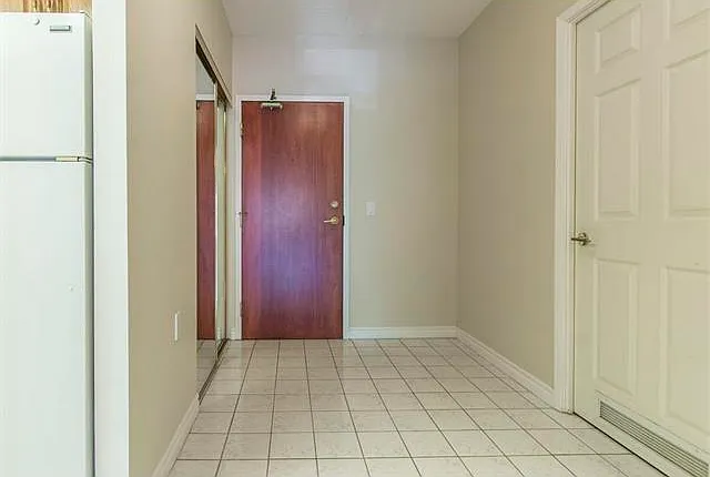 405 Erb Street West, Suite 305 — Photo 4