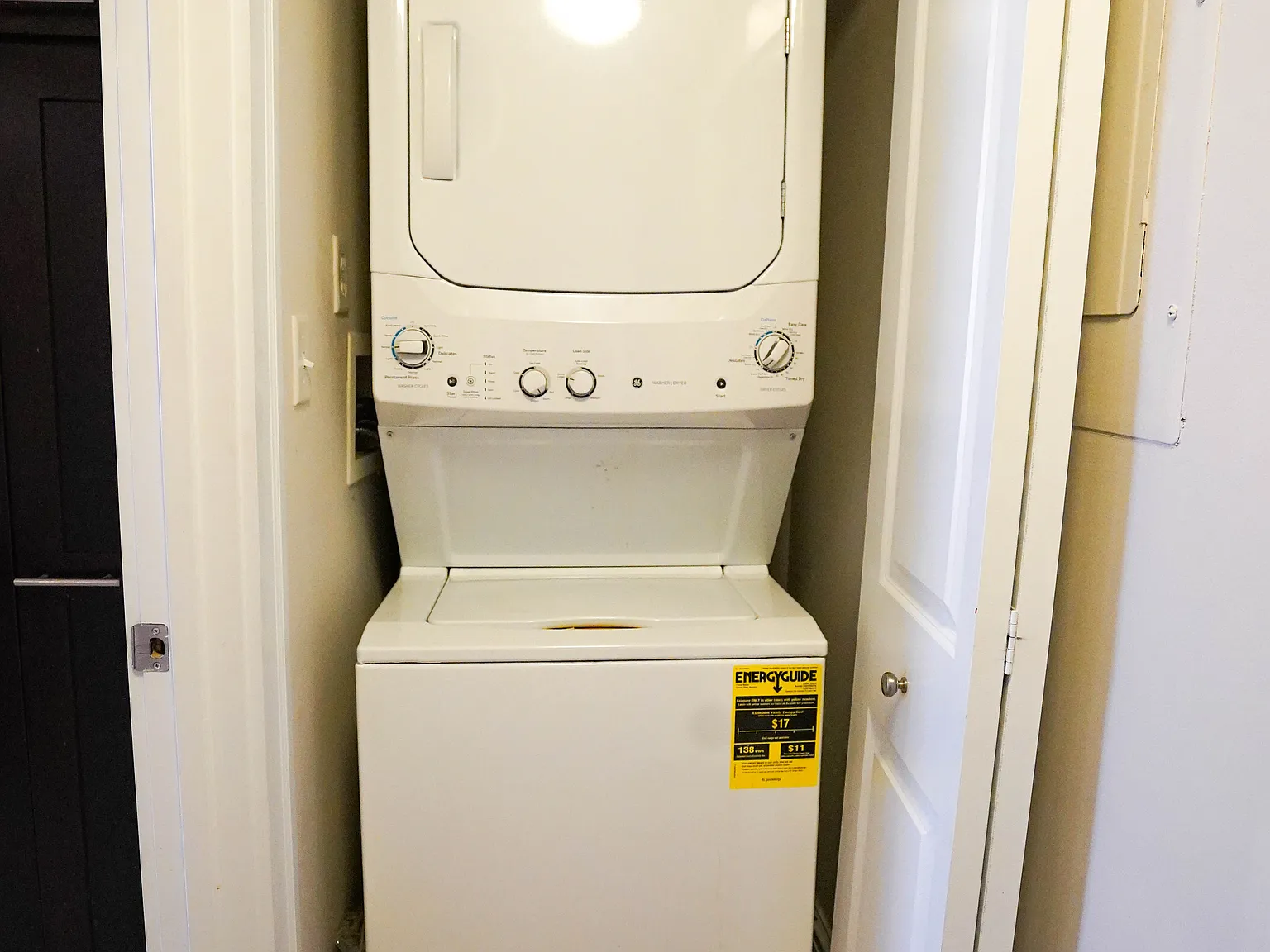 2 bed, 850 sqft, $1,795 — Photo 3