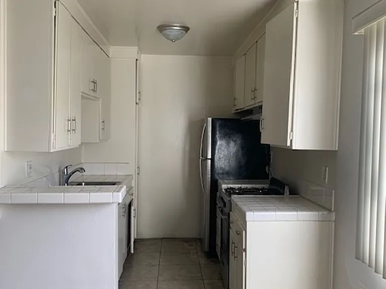 j3515 — Photo 3