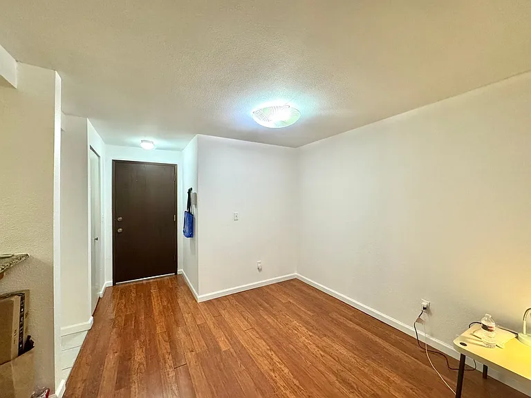 14556 NE 31st St #G103 — Photo 2