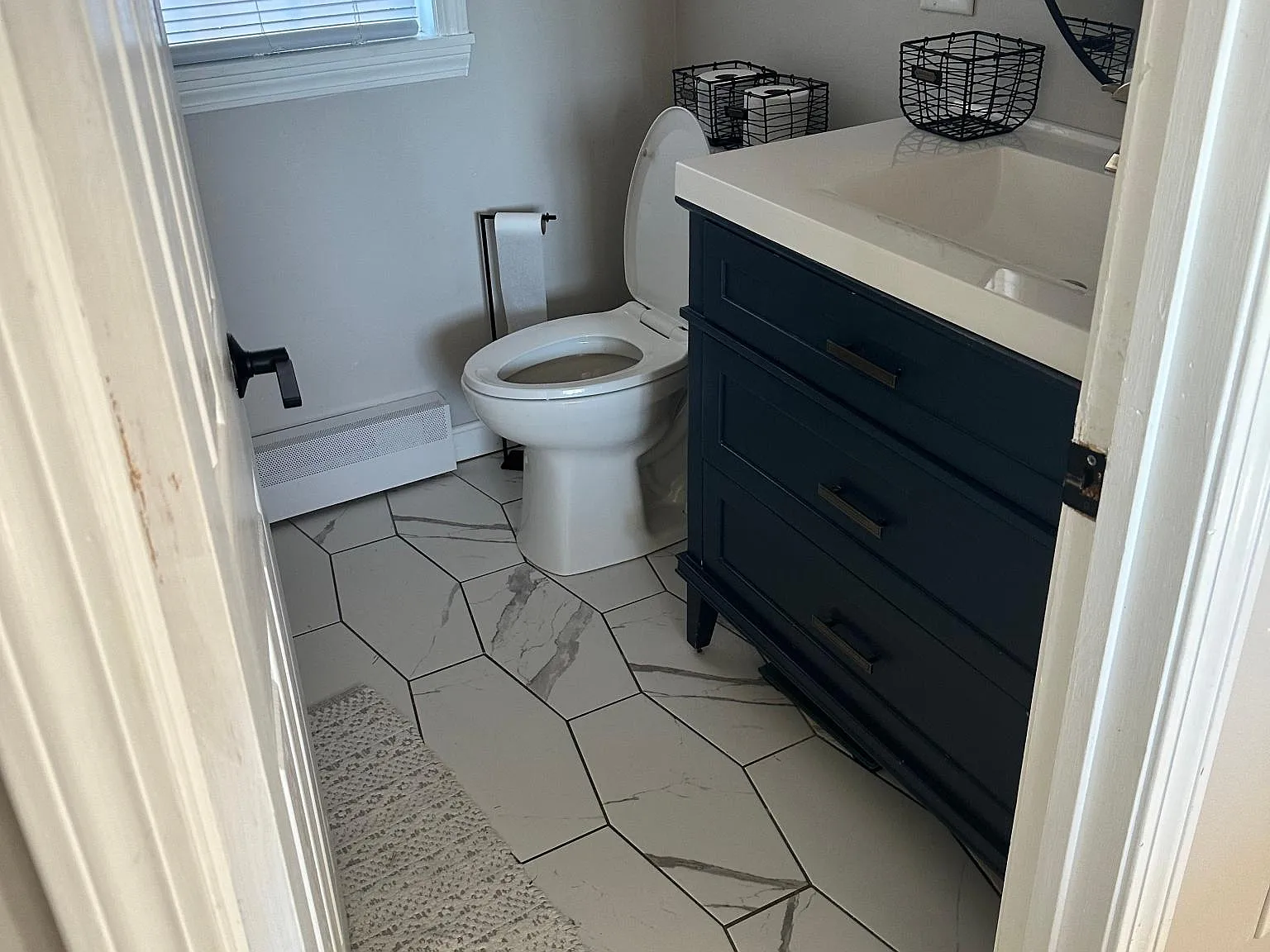 2 bed, 800 sqft, $2,331 — Photo 2