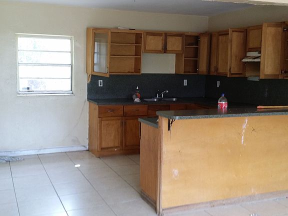 3rd image of 1235 NW 129th St