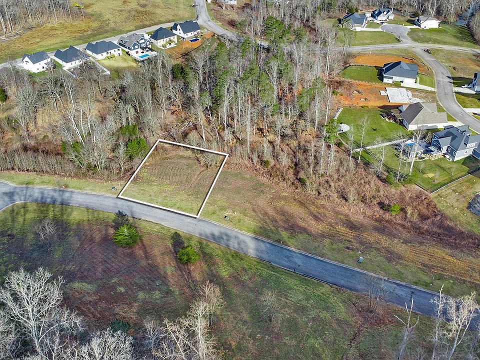 1st image of 114 Willow Oak Dr