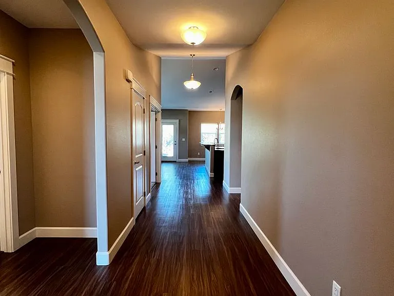 8819 Kail Dr — Photo 4