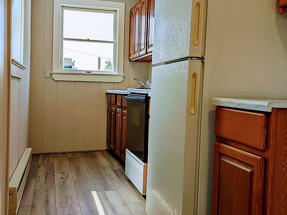 2nd image of 428 King St APT 4