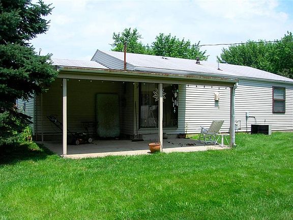 2nd image of 713 Beery Blvd