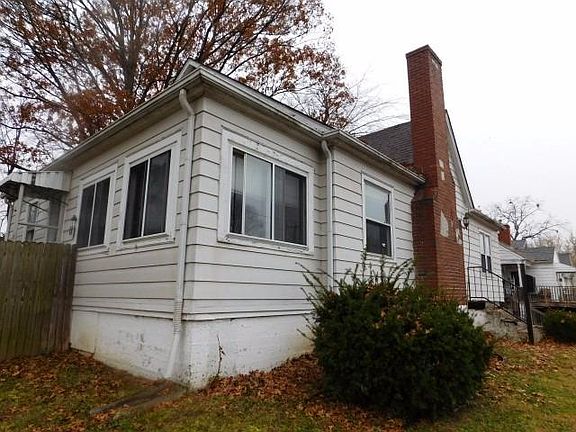 3rd image of 136 Elkhorn Dr