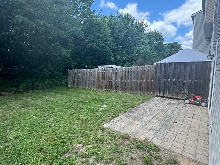 65 Private Ct — Photo 4