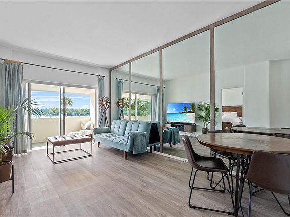 3rd image of 300 Bayview Drive #108