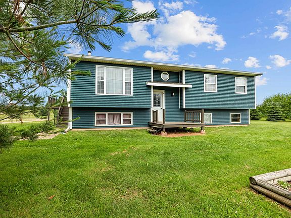 2nd image of 1366 Pownal Rd