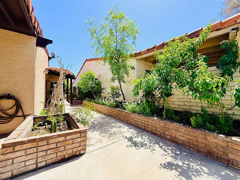 2212 Plaza Del Prado — Photo 48