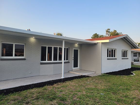 2nd image of 615 Monterey Ave