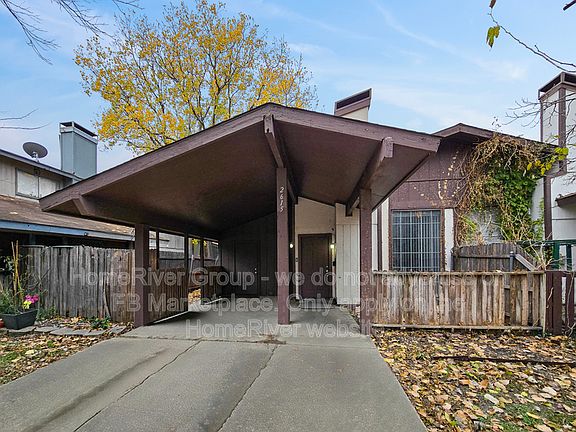 3rd image of 2615 San Sabastian Cir