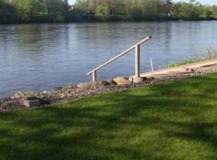 911 Lindbergh Dr S, Little Falls, MN 56345