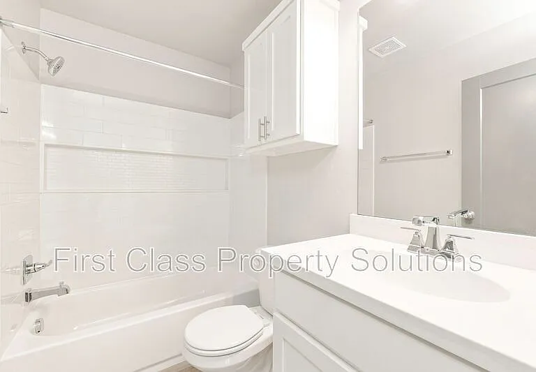 13500 Watson Dr — Photo 15