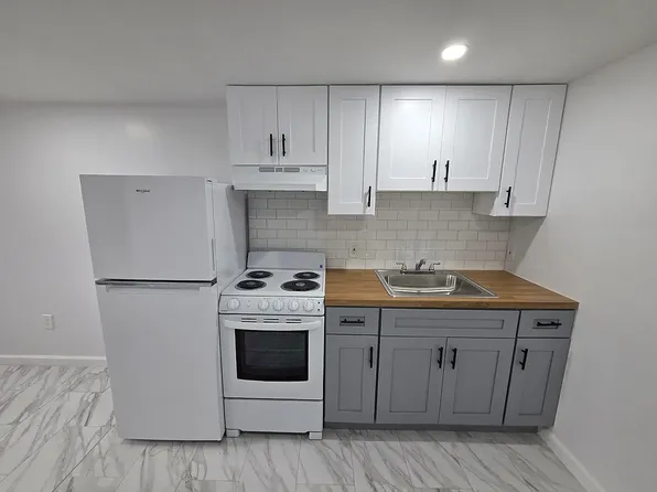 4247 J St, Philadelphia, PA 19124