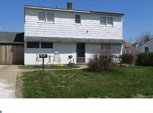 56 Autumn Ln, Levittown, PA 19055