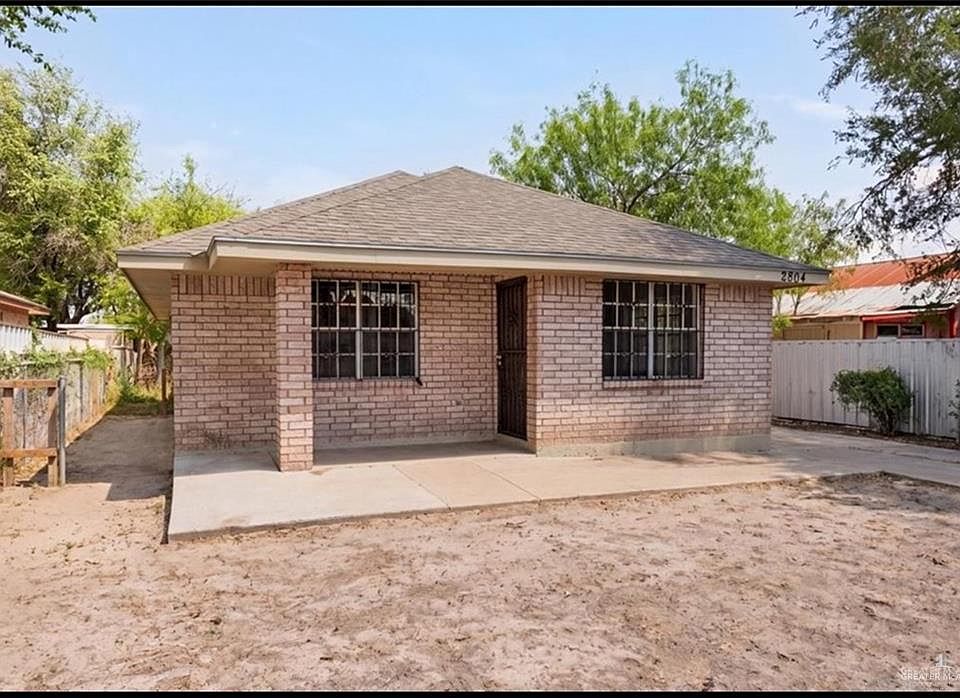 1st image of 2804 Gumwood Ave