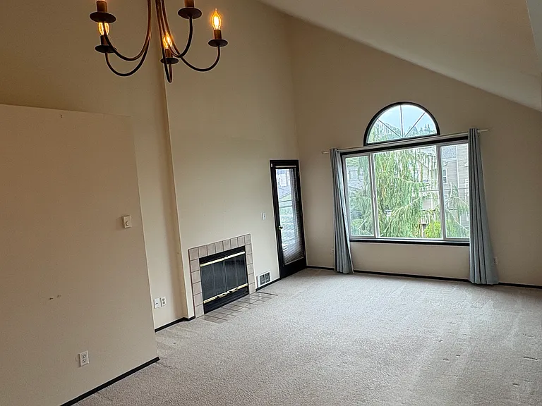 3049 60th Ave SW #6 — Photo 3