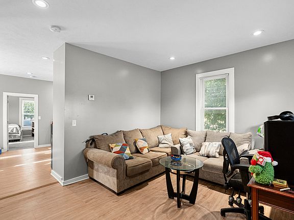2nd image of 1302 Avenue B