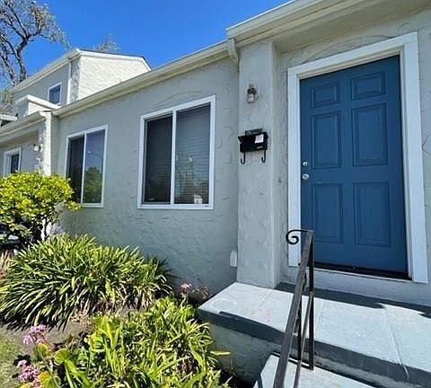 2nd image of 2609 Sacramento St #2609