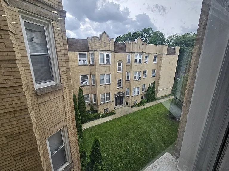 6549 N Francisco Ave #3A — Photo 8