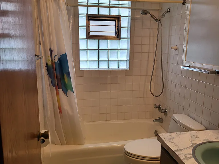 8728 S 78th Ave #1D — Photo 3